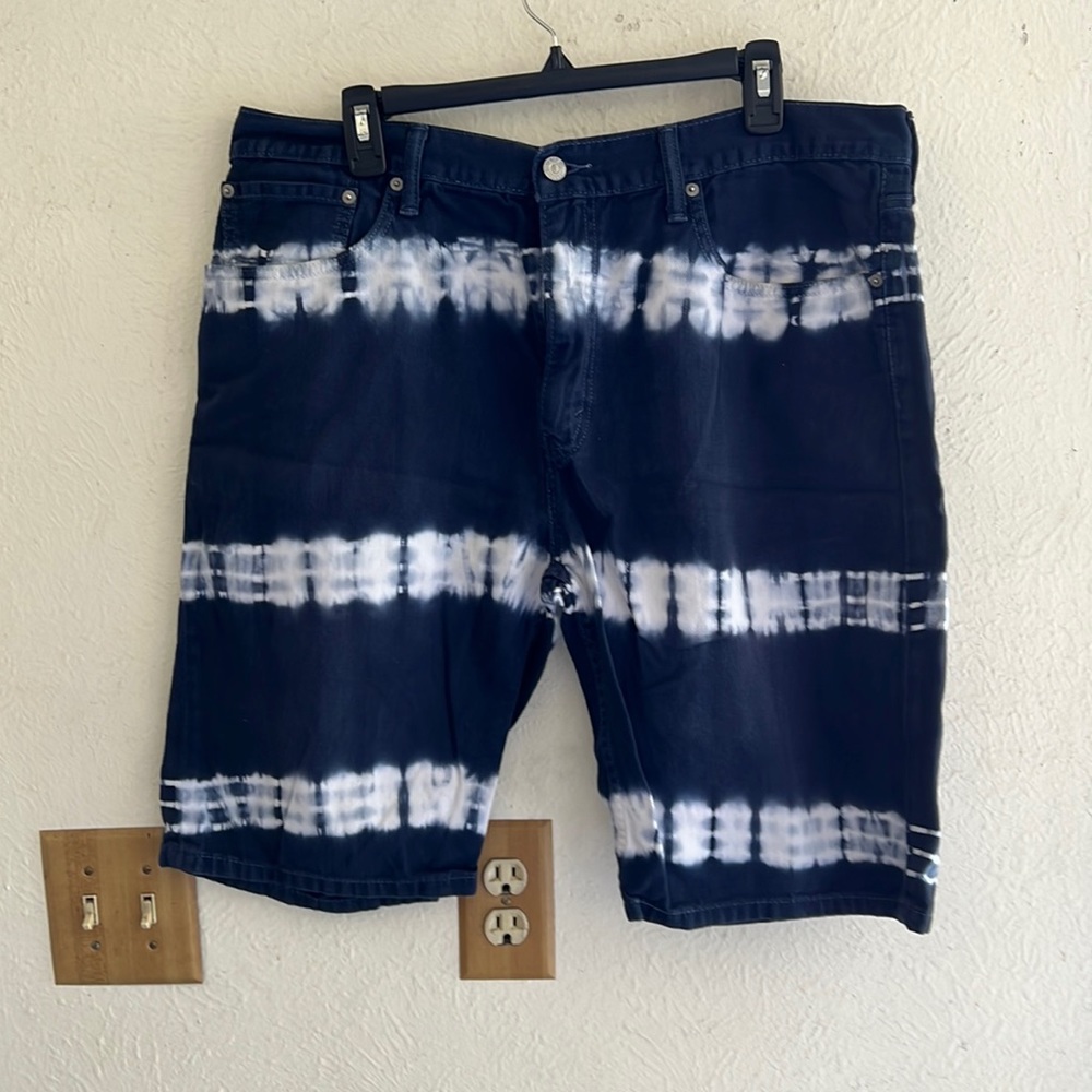 Men’s Levi jeans size 38